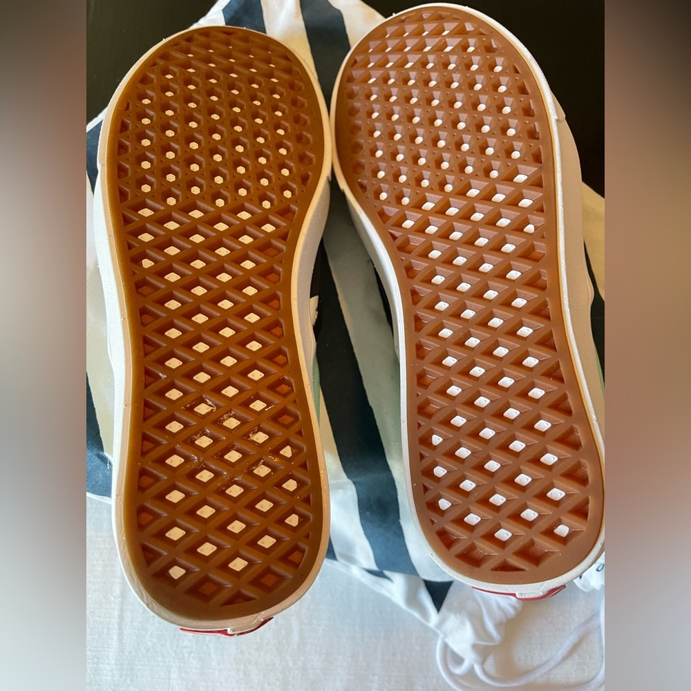 Unisex Custom Comfy Cush Vans. Unique One Of A Ki… - image 4